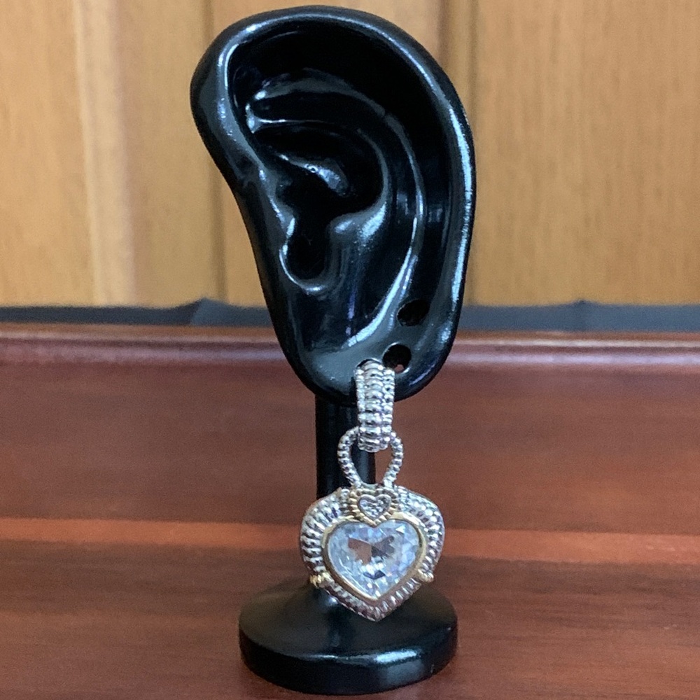 Two tone clear stone heart earrings - Picture 2 of 4